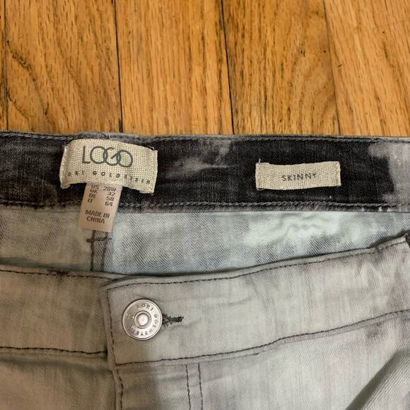 Logo Lori Goldstein NWT Gray Gravel Cloud Wash Skinny Jeans - Picture 7 of 12